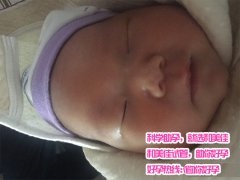 新生儿降临为万女士重新带来笑容